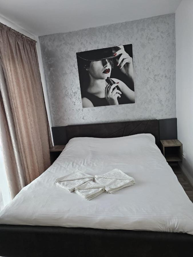 Astero Apartments Premium Accomodation 雅西 外观 照片